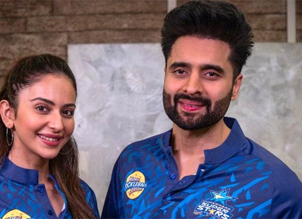 Rakul Preet Singh and Jackky Bhagnani invest in sports team .