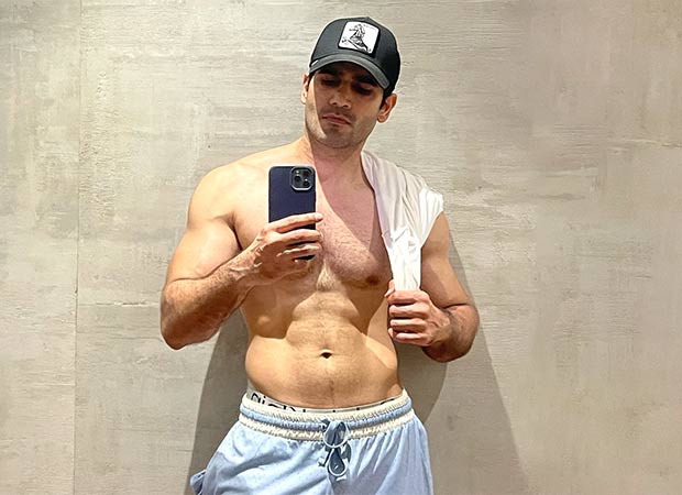 Karan Tacker’s gym grind is motivation we all need, watch videos