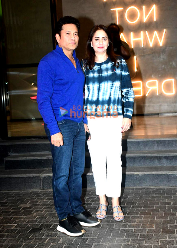 photos aamir khan ira khan and nupur shikhare grace the special screening of loveyapa 3 2