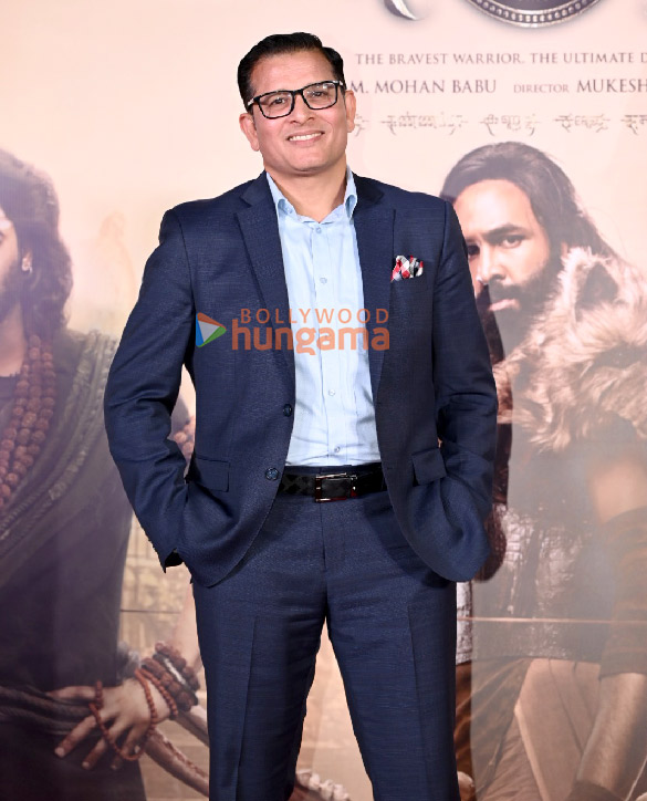 photos akshay kumar madhoo and others snapped at kannappa teaser launch 1