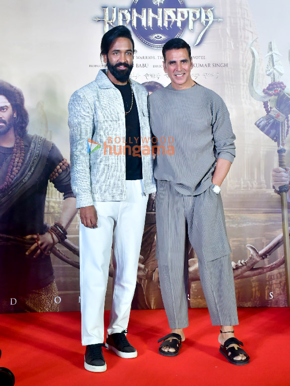 photos akshay kumar madhoo and others snapped at kannappa teaser launch event 6