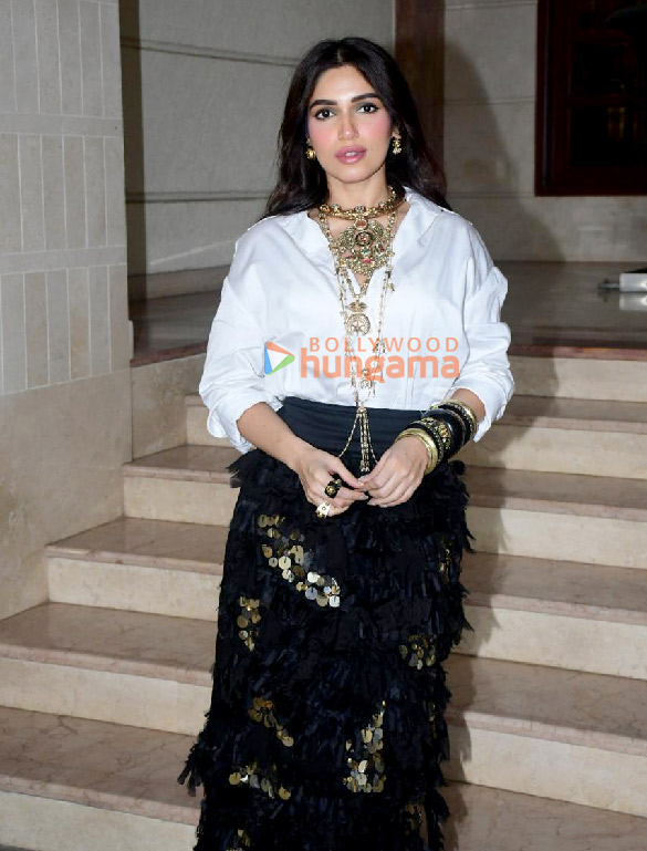 photos arjun kapoor bhumi pednekar and rakul preet sing snapped at radio city promoting mere husband ki biwi 2