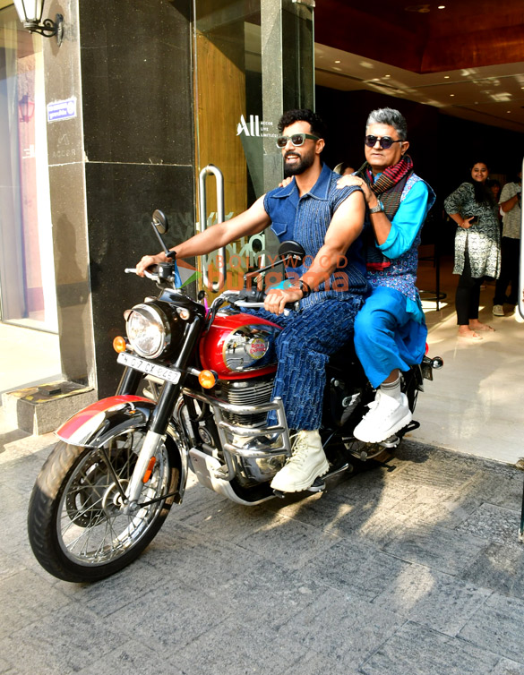 photos gajraj rao renuka shahane shivani raghuvanshi bhuvan arora and sparsh shrivastava snapped promoting dupahiya 3