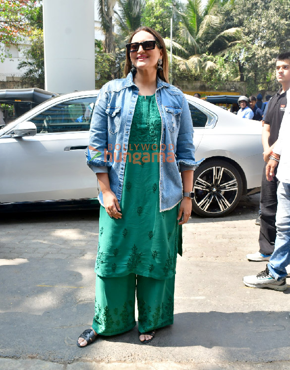 photos harshvardhan rane and sonakshi sinha snapped in juhu 5