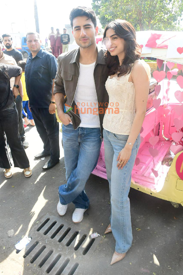 photos ibrahim ali khan and khushi kapoor snapped promoting nadaaniyan song ishq mein 1