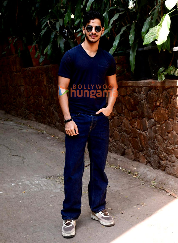 photos ishaan khatter spotted outside krome studio in bandra 2