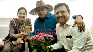 Photos: Jackie Shroff, Ranjeet, Shahbaz Khan, Kishori Sahane and others grace BMC’s 28th Flower Show in Mumbai