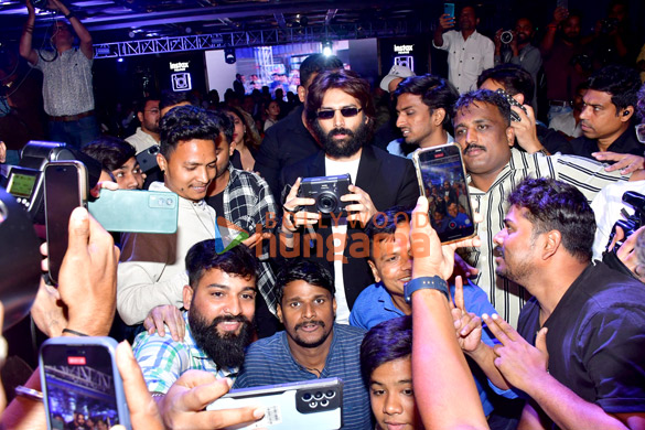 photos kartik aaryan snapped at the fujifilm instax camera launch event 3