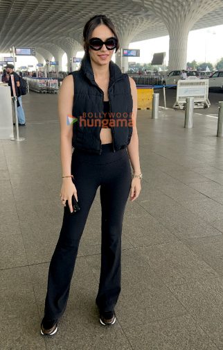 Photos: Manushi Chhillar, Vaani Kapoor, Tusshar Kapoor and Aparshakti Khurana snapped at the airport