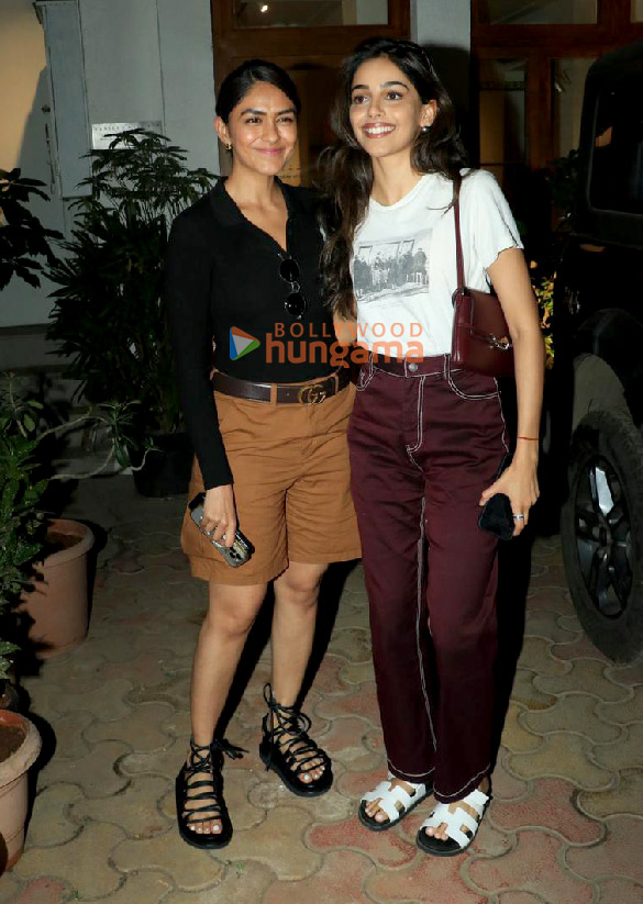 photos mrunal thakur and banita sandhu snapped in bandra 3