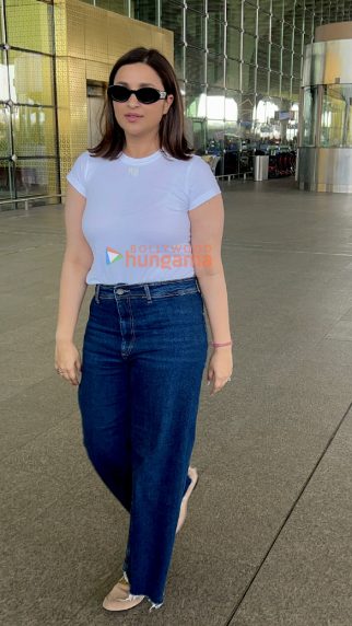 Photos: Parineeti Chopra, Malaika Arora, Tamannaah Bhatia and others snapped at the airport