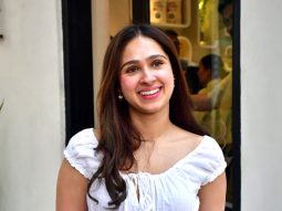 Photos: Pashmina Roshan snapped in Juhu