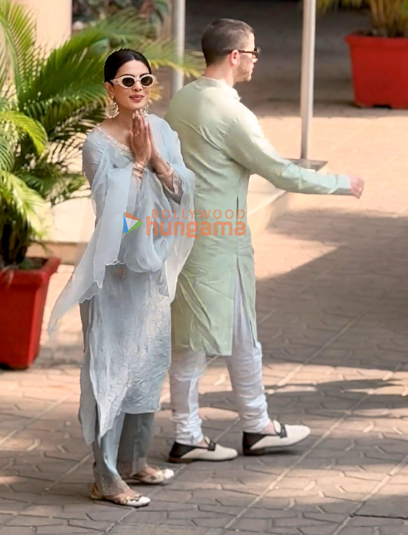 photos priyanka chopra and nick jonas snapped outside madhu chopras house in versova 1