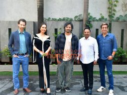 Photos: Raashii Khanna, Jiiva and others snapped at Aghathiyaa press conference