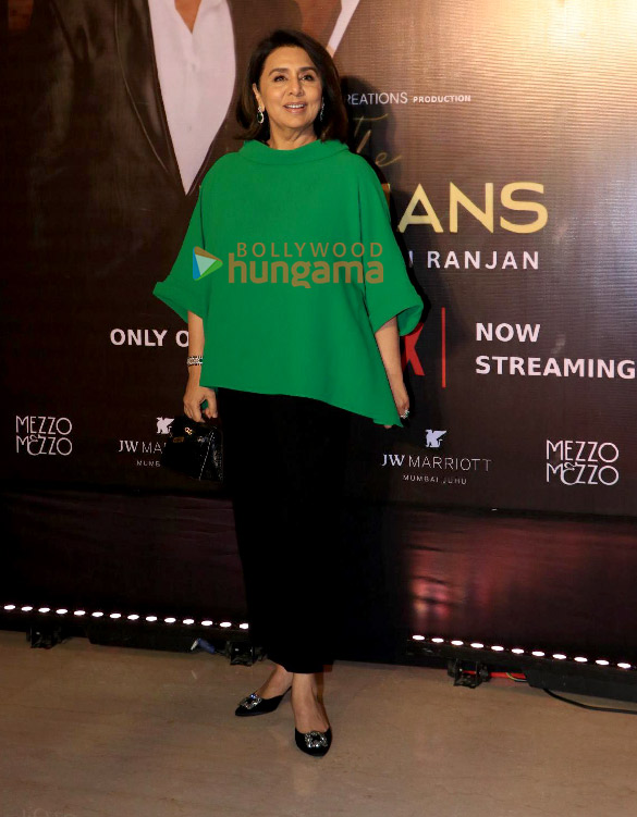 photos rakesh roshan hrithik roshan neetu singh ayesha jhulka ameesha patel mahima choudhary and others snapped at the bash thrown for the success of the roshans documentary 2
