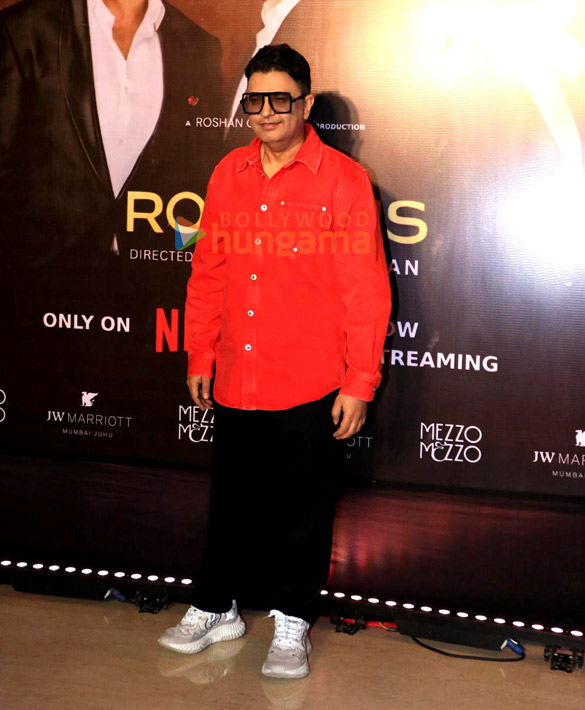 photos rakesh roshan hrithik roshan neetu singh ayesha jhulka ameesha patel mahima choudhary and others snapped at the celebration of netflixs the roshans documentary 26