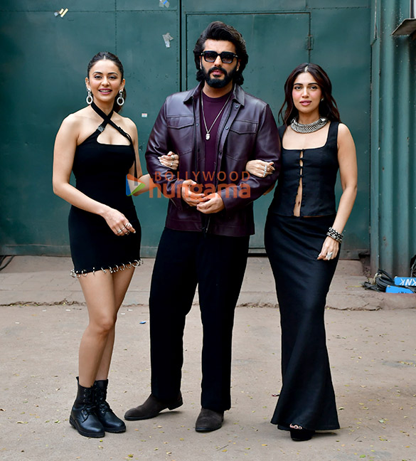 photos rakul preet singh arjun kapoor and bhumi pednekar snapped promoting their film mere husband ki biwi 2