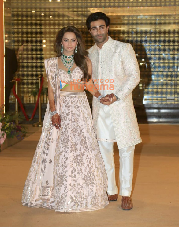 photos ranbir kapoor alia bhatt kareena kapoor khan karisma kapoor randhir kapoor tina ambani and others attend aadar jains mehendi ceremony 2