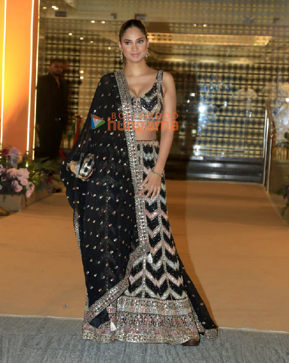 photos randhir kapoor tina ambani and others attend aadar jains mehendi ceremony 990 6