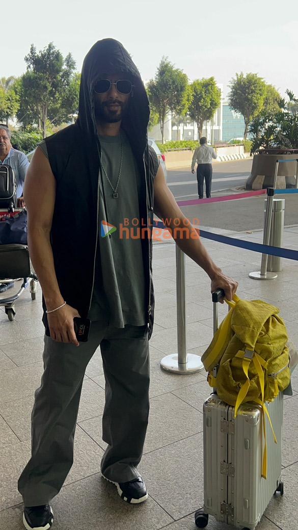 photos sanjay dutt shahid kapoor mira rajput kapoor and others snapped at the airport 090 4