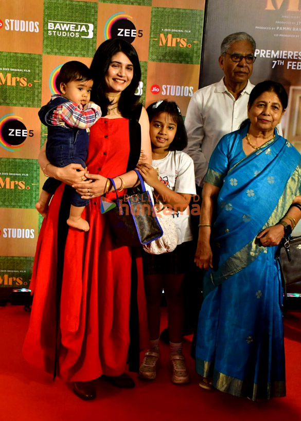 photos shilpa shetty sanya malhotra harman baweja and others grace the premiere of mrs 5