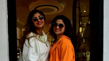 Photos: Shilpa Shetty and Shamita Shetty snapped in Juhu