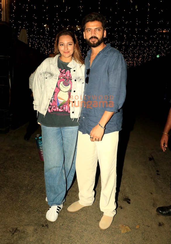 photos sonakshi sinha and zaheer iqbal snapped in bandra 3 3