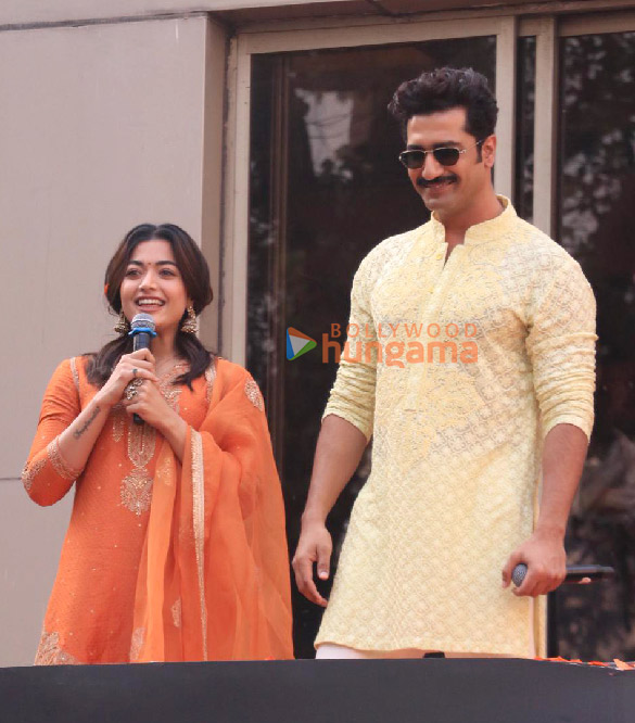 photos vicky kaushal and rashmika mandanna snapped promoting chhaava outside chitra cinemas dadar 3
