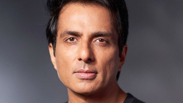 Sonu Sood reacts to arrest warrant being issued against him by Ludhiana court in an alleged fraud case worth Rs. 10 lakhs