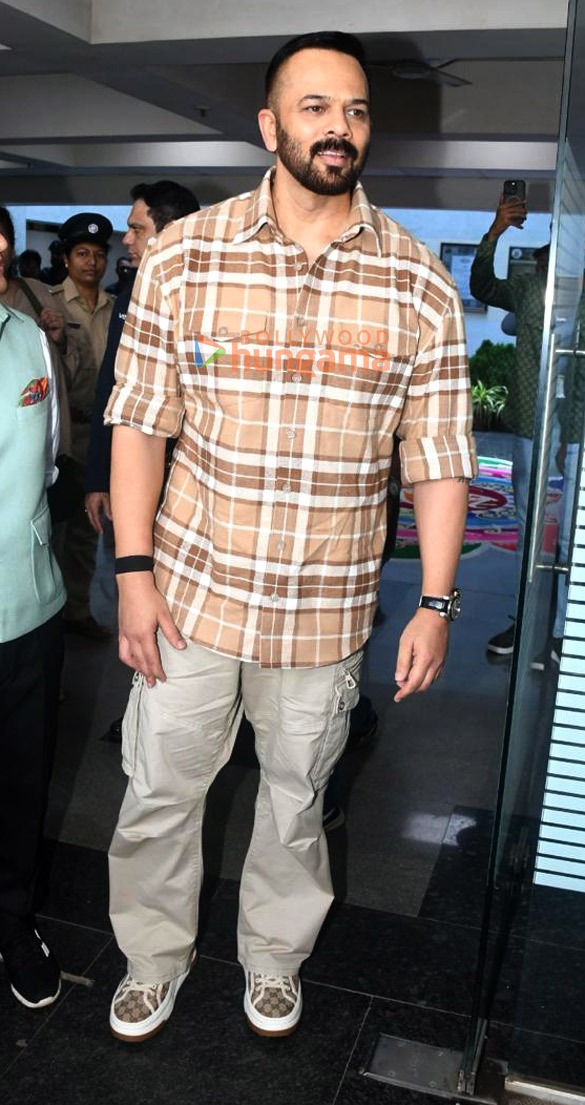 photos ajay devgn sharvari rohit shetty and others unveil the global campaign tik tik plastic 3 0 03
