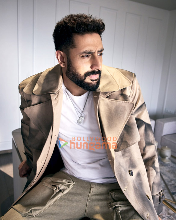 abhishek bachchan 1 7