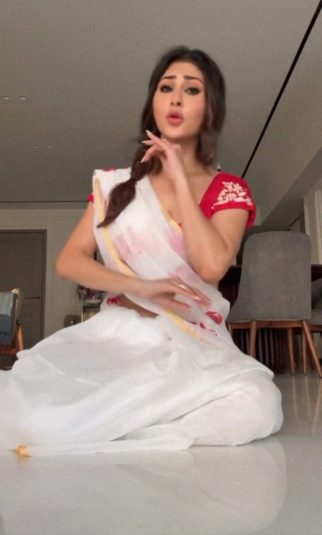Mouni Roy pens a beautiful love letter to dance with her captivating Kathak performance, watch