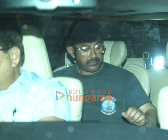 photos aamir khan and ira khan snapped in bandra 2
