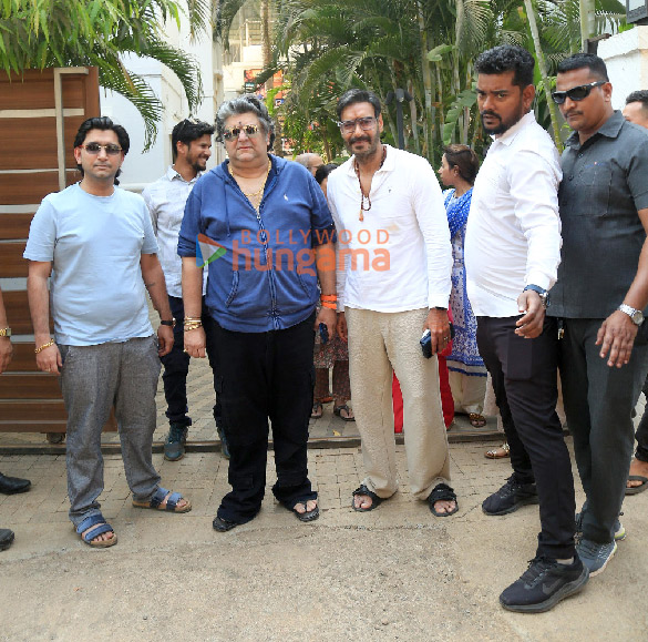 photos ajay devgn and bharat jagmohan mehra snapped in bandra 4