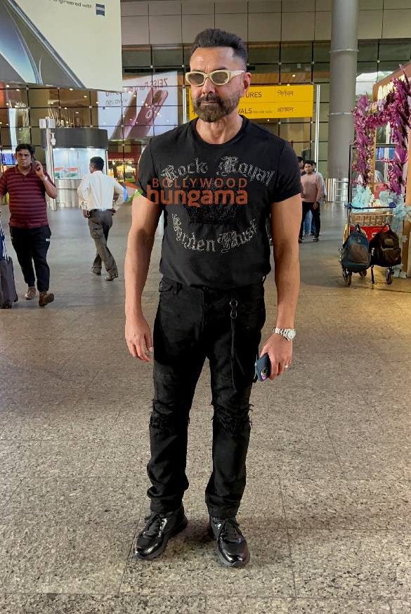 photos bobby deol siddhant chaturvedi neelam kothari and others snapped at the airport 1