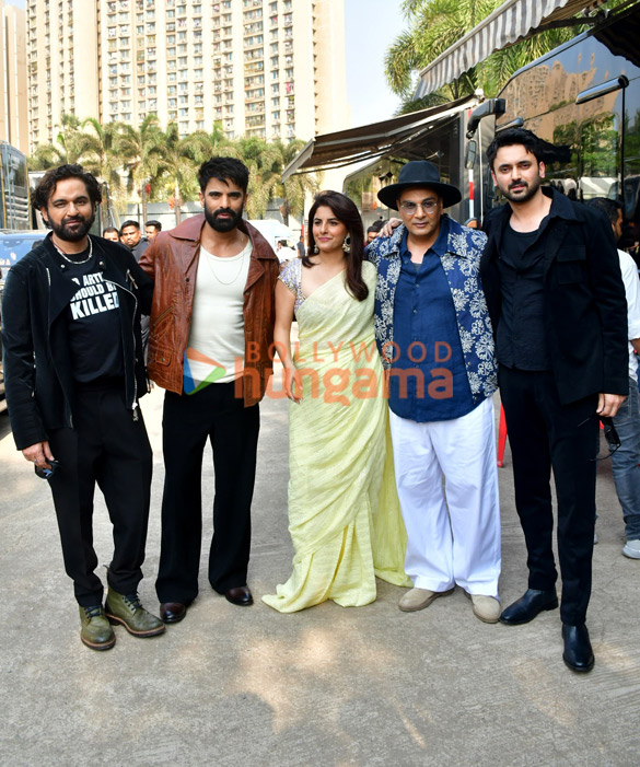 Photos: Isha Talwar, Mukesh Chhabra and others snapped promoting Chamak Photos: Isha Talwar, Mukesh Chhabra and others snapped promoting Chamak