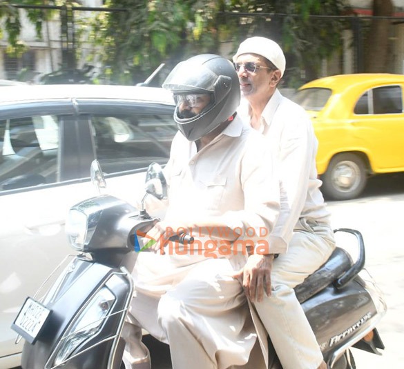 Photos: Jaaved Jaaferi snapped on scooty in Bandra