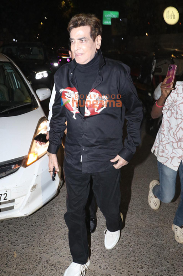photos jeetendra and zaheer iqbal snapped in bandra 4