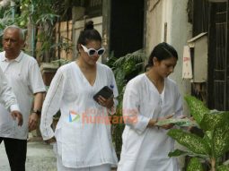 Photos: Kajol, Tanishaa Mukerji, Alia Bhatt, Karan Johar and others attend the funeral of Deb Mukherjee