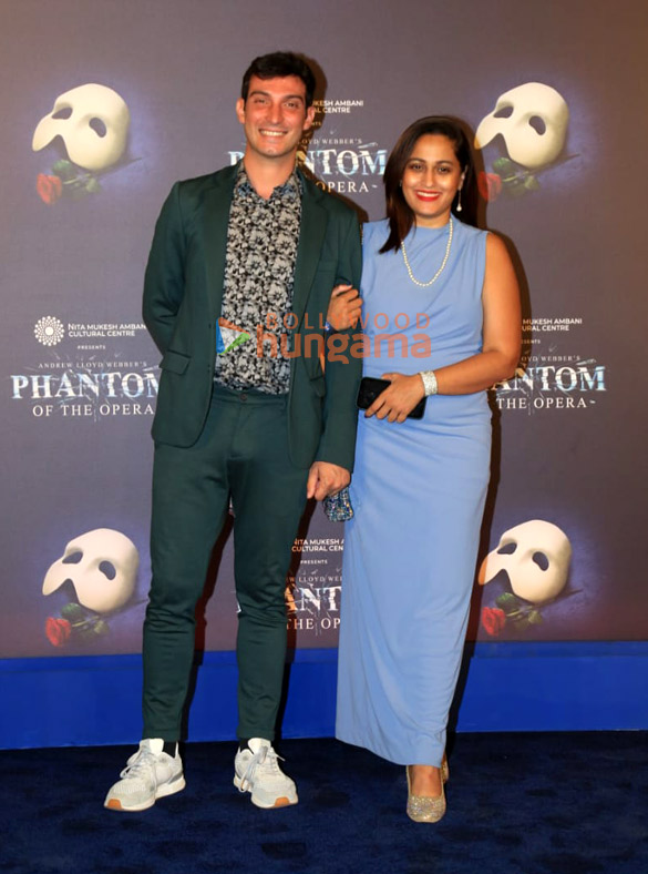 photos krishna shroff jackie shroff and others at the the phantom of the opera event 1029 13