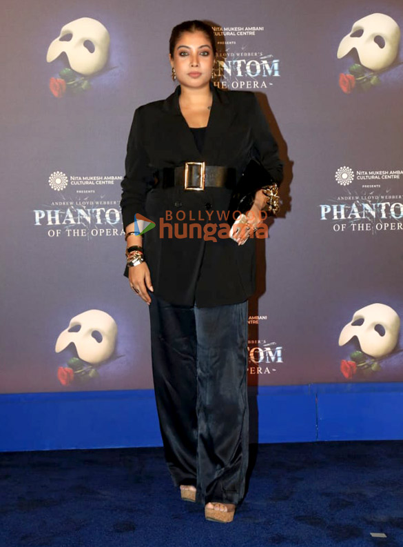 photos krishna shroff jackie shroff and others at the the phantom of the opera event 6
