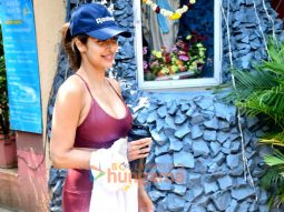 Photos: Malaika Arora snapped outside Diva Yoga in Bandra
