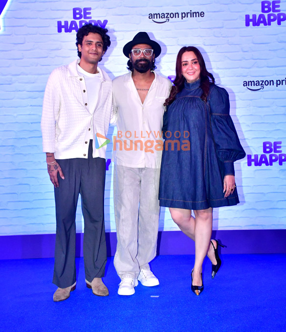 photos nora fatehi malaika arora and others grace the premiere of be happy 10