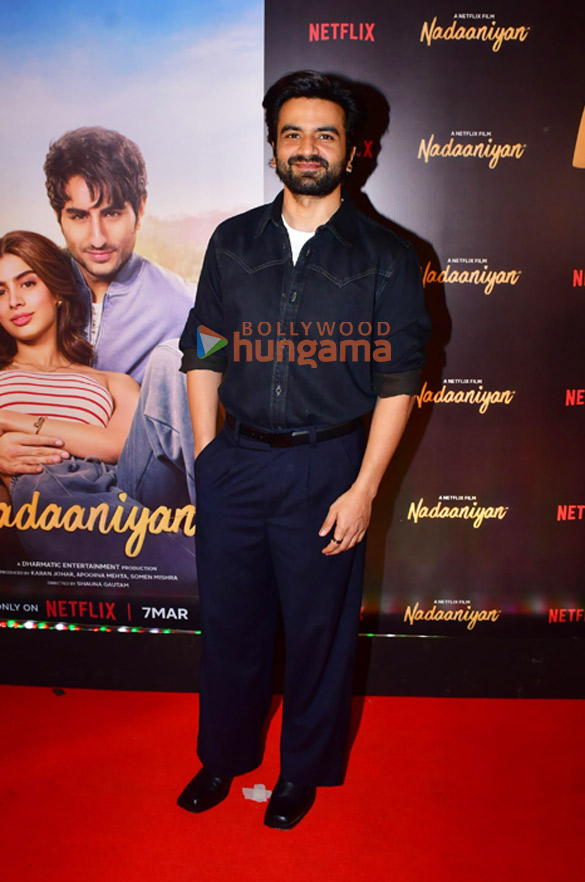 photos sara ali khan ibrahim ali khan rekha khushi kapoor and others grace the premiere of nadaaniyan 26