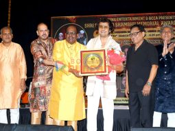 Photos: Sonu Nigam, Agam Kumar Nigam, Anup Jalota, Manoj Muntashir, Jaspinder Narula and others were snapped at the Shri Shankar Shambhu Memorial Awards 2025