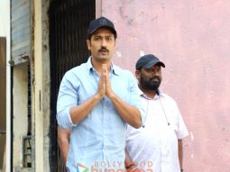 Photos: Vicky Kaushal, Ayan Mukerji others snapped at Deb Mukherjee’s prayer meet
