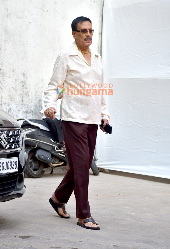 photos vicky kaushal ayan mukerji others snapped at deb mukherjees prayer meet 7299 6