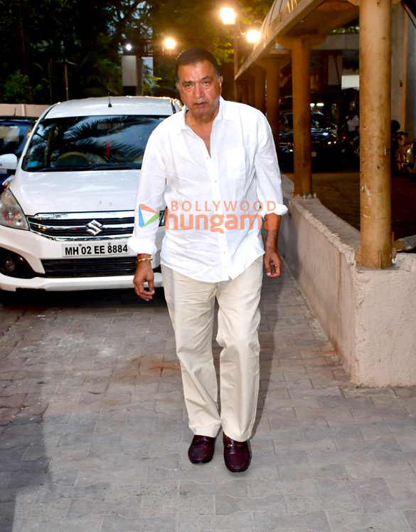 photos vicky kaushal ayan mukerji others snapped at deb mukherjees prayer meet 7299 7
