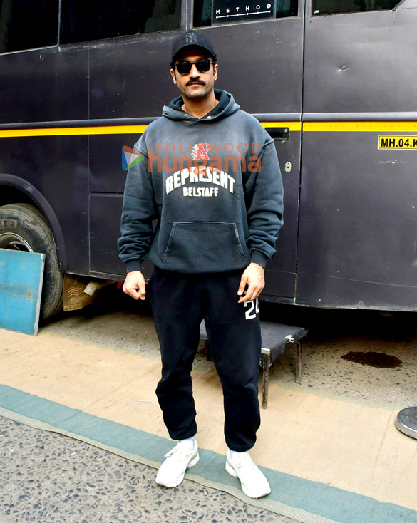 photos vicky kaushal malaika arora and manisha rani snapped on the sets of hip hop india 2 1