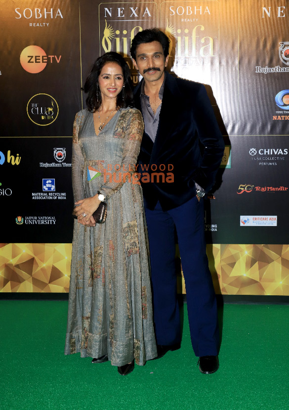 photos vijay varma aparshakti khurana abhishek banerjee and others grace the green carpet of iifa awards 2025 45